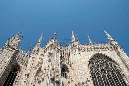 Foto de Detalle de la Catedral de Milán, antigua iglesia catedral en el centro de Milán, Italia, Europa - Imagen libre de derechos