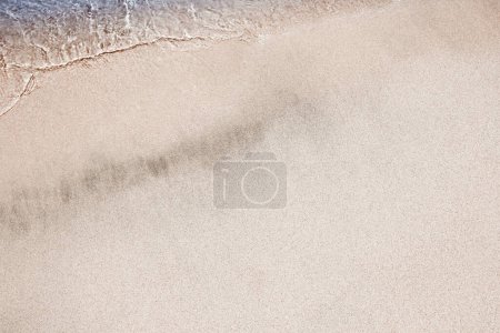 Téléchargez les photos : Beau dessin sur le sable du fond de la mer - en image libre de droit