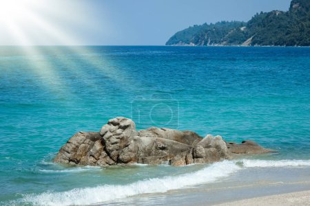Téléchargez les photos : Beach near the sea in nature recreation vacation journey background - en image libre de droit