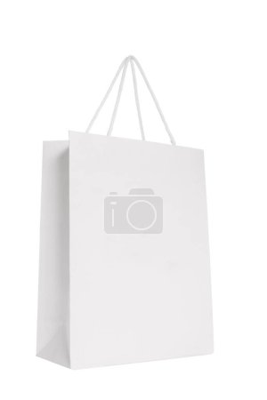 Téléchargez les photos : White shopping bag isolated on white background with clipping path and copy space for your text or logo - en image libre de droit