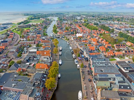 Téléchargez les photos : Aérien de la ville Lemmer en Frise Pays-Bas - en image libre de droit