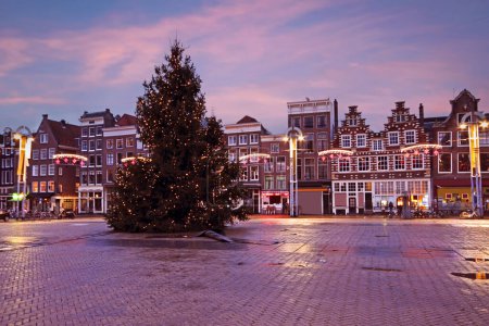 Téléchargez les photos : Noël à Amsterdam sur le Nieuwmarkt aux Pays-Bas - en image libre de droit