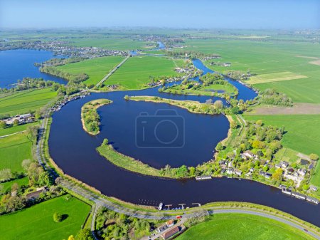 Téléchargez les photos : Aérien le long de la rivière Vecht aux Pays-Bas - en image libre de droit