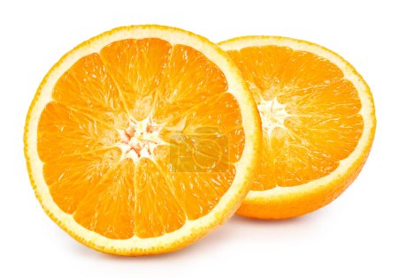 Téléchargez les photos : Fruits orange à moitié isolés sur fond blanc. Parcours de coupe orange - en image libre de droit