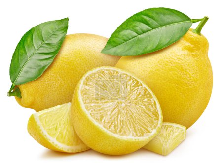 Téléchargez les photos : Citron coupé en deux et feuille verte isolée sur fond blanc. Citron avec chemin de coupe - en image libre de droit