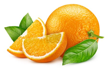 Téléchargez les photos : Fruit orange avec tranche de tomate isolée sur fond blanc. Orange avec chemin de coupe - en image libre de droit