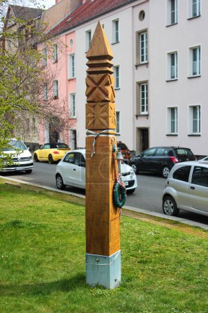 Téléchargez les photos : Elsterberg, Allemagne - 13 avril 2023 : Monument d'amitié entre l'Allemagne et la Hongrie à Elsterberg, une ville du district de Vogtlandkreis en Saxe. - en image libre de droit