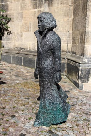 Téléchargez les photos : Altenburg, Allemagne - 6 septembre 2023 : Monument à Spalatin, ou Georg Burkhardt qui était un humaniste, théologien et réformateur allemand pendant la Réforme. - en image libre de droit
