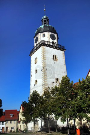 Téléchargez les photos : Nikolai Church Tower, une église fortifiée romane du XIIIe siècle à Altenburg, Thuringe, Allemagne - en image libre de droit