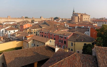 Foto de Ciudad de Cittadella, Italia, vista desde sus murallas medievales - Imagen libre de derechos