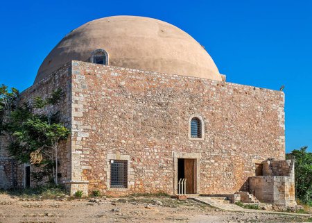 Téléchargez les photos : Mosquée du sultan Ibrahim Han Fortezza vénitienne ou citadelle de Rethymno, Crète, Grèce - en image libre de droit