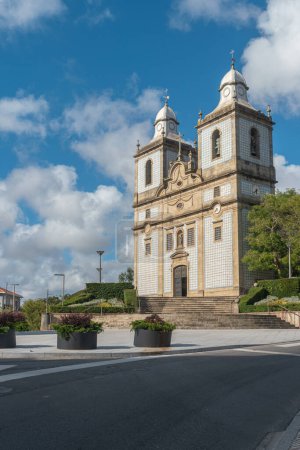 Foto de Iglesia principal de Ovar se encuentra en el centro de la ciudad. Aveiro, Portugal - Imagen libre de derechos
