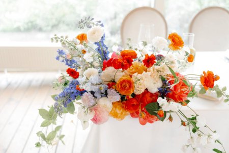 Photo for Beautiful wedding flowers on a table - Royalty Free Image