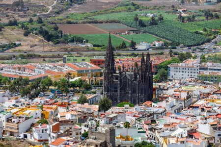Foto de Top view of the Arucas city, Canary Island, Spain - Imagen libre de derechos