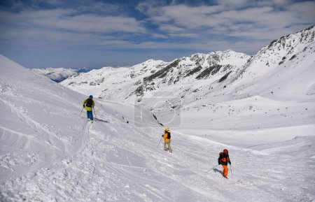esquiadores