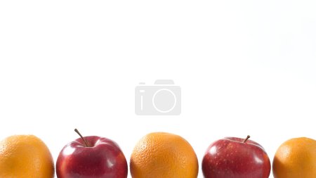 Foto de Frutas sobre fondo blanco para texto y diseño editar ahora - Imagen libre de derechos