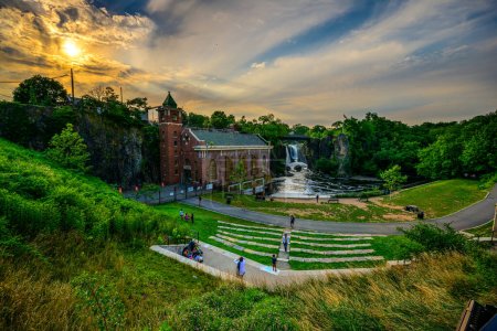 Téléchargez les photos : Paterson Great Falls (Passaic River), Paterson, NJ, États-Unis - en image libre de droit