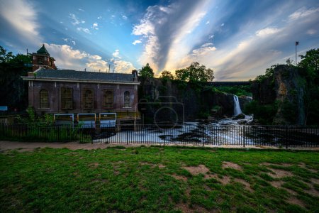 Téléchargez les photos : Paterson Great Falls (Passaic River), Paterson, NJ, États-Unis - en image libre de droit