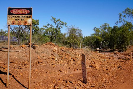 Straße ins Northern Territory, Red Bank Mine, Echo Gorge Spring. Verseuchtes Wasser aus dem Bergbau