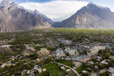 Passu es un pequeño pueblo. Situado en el Valle de Gojal superior Hunza de Gilgit, en el norte de Pakistán.