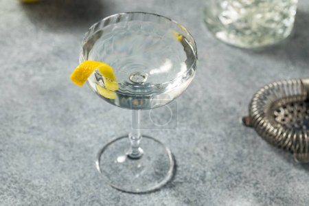 Téléchargez les photos : Boozy Refreshing Gin Turf Club Martini with Maraschino and Vermouth - en image libre de droit
