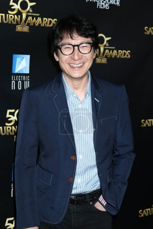 Téléchargez les photos : LOS ANGELES - 25 OCT : Ke Huy Quan au 50e Saturn Awards - Arrivée au Marriott Convention Center le 25 octobre 2022 à Burbank, CA - en image libre de droit