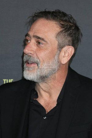 Photo for LOS ANGELES - NOV 20:  Jeffrey Dean Morgan at The Walking Dead Finale at Orpheum Theatre on November 20, 2022 in Los Angeles, CA - Royalty Free Image