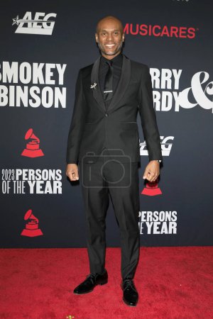 Téléchargez les photos : LOS ANGELES - DEC 3:  Kenny Lattimore at the 2023 MusiCares Persons of the Year at the Los Angeles Convention Center on February 3, 2023 in Los Angeles, CA - en image libre de droit