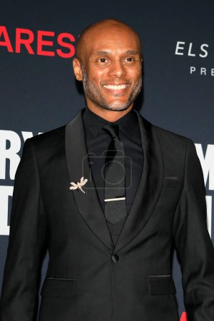 Téléchargez les photos : LOS ANGELES - DEC 3:  Kenny Lattimore at the 2023 MusiCares Persons of the Year at the Los Angeles Convention Center on February 3, 2023 in Los Angeles, CA - en image libre de droit