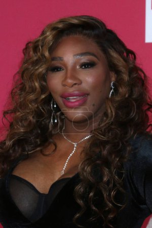 Foto de LOS ANGELES - FEB 25:  Serena Williams at the NAACP Image Awards Arrivals at the Pasadena Civic Auditorium on February 25, 2023 in Pasadena, CA - Imagen libre de derechos