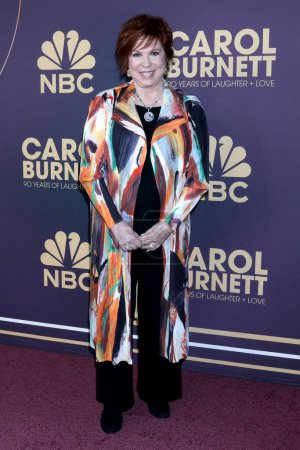 Téléchargez les photos : LOS ANGELES - MAR 2 : Vicki Lawrence au Carol Burnett - 90 ans de rire et d'amour enregistrement spécial pour NBC à l'Avalon Hollywood le 2 mars 2023 à Los Angeles, CA - en image libre de droit