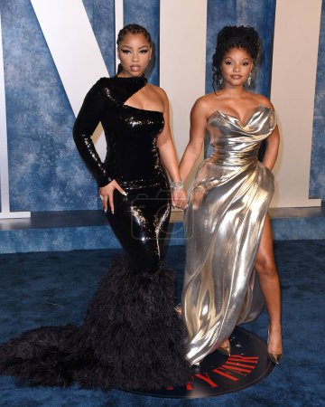 Photo for LOS ANGELES - MAR 12:  Chloe Bailey, Halle Bailey at the 2023 Vanity Fair Oscar Party at the Wallis Annenberg Center for the Performing Arts on March 12, 2023 in Beverly Hills, CA - Royalty Free Image