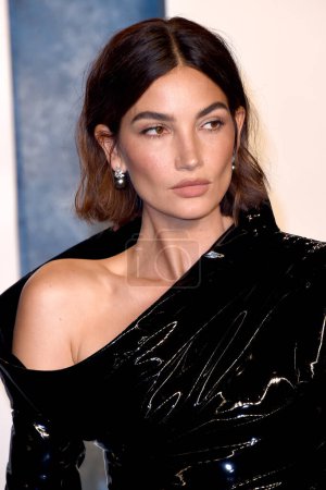 Photo for LOS ANGELES - MAR 12:  Lily Aldridge at the 2023 Vanity Fair Oscar Party at the Wallis Annenberg Center for the Performing Arts on March 12, 2023 in Beverly Hills, CA - Royalty Free Image