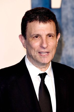 Photo for LOS ANGELES - MAR 12:  David Remnick at the 2023 Vanity Fair Oscar Party at the Wallis Annenberg Center for the Performing Arts on March 12, 2023 in Beverly Hills, CA - Royalty Free Image