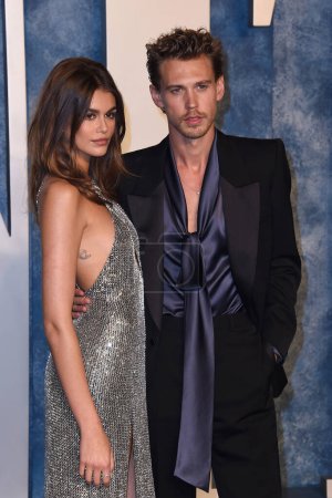 Photo for LOS ANGELES - MAR 12:  Kaia Gerber, Austin Butler at the 2023 Vanity Fair Oscar Party at the Wallis Annenberg Center for the Performing Arts on March 12, 2023 in Beverly Hills, CA - Royalty Free Image