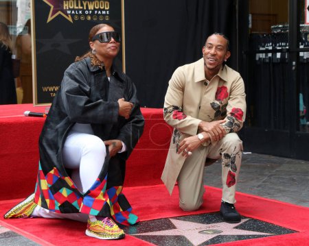 Foto de LOS ÁNGELES - 18 DE MAYO: La reina Latifah, Chris Bridges alias Ludacris en la ceremonia de la estrella de Ludacris en el Paseo de la Fama de Hollywood el 18 de mayo de 2023 en Los Ángeles, CA - Imagen libre de derechos