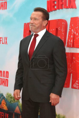 Foto de LOS ÁNGELES - 22 DE MAYO: Arnold Schwarzenegger en el estreno de la serie de televisión FUBAR en The Grove el 22 de mayo de 2023 en Los Ángeles, CA - Imagen libre de derechos