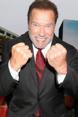 Téléchargez les photos : LOS ANGELES - 22 MAI : Arnold Schwarzenegger _ 3349 (orig à la première de la série télévisée FUBAR au Grove le 22 mai 2023 à Los Angeles, CA - en image libre de droit