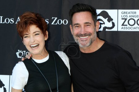 Photo for LOS ANGELES - JUN 3:  Carolyn Hennesy, Gregory Zarian at the 2023 Beastly Ball at the LA Zoo on June 3, 2023 in Los Angeles, CA - Royalty Free Image