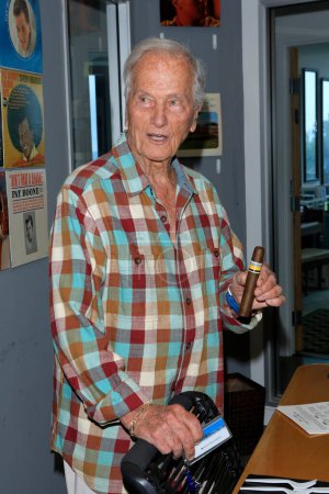 Photo for LOS ANGELES - JUN 1:  Pat Boone at Pat Boone celebrates his 89th birthday at the Pat Boone Office on June 1, 2023 in Los Angeles, CA - Royalty Free Image
