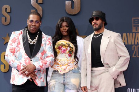 Photo for LOS ANGELES - JUN 25:  Busta Rhymes, Scarlip, Swizz Beatz at the 2023 BET Awards Arrivals at the Microsoft Theater on June 25, 2023 in Los Angeles, CA - Royalty Free Image