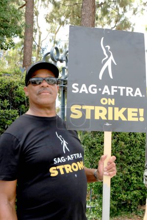 Photo for LOS ANGELES - AUG 1:  Rocky Carroll, Disney at SAG/AFTRA and WGA Strike outside at the Walt Disney Studios on August 1, 2023 in Burbank, CA - Royalty Free Image