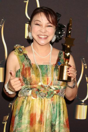 Foto de LOS ÁNGELES - DIC 9: Miwa Yokoyama en el 10º Círculo Anual de Ganadores de la Gala de los Premios Voice Awards de la Sociedad de Artes y Ciencias de la Voz en el Beverly Hilton Hotel el 9 de diciembre de 2023 en Beverly Hills, CA - Imagen libre de derechos