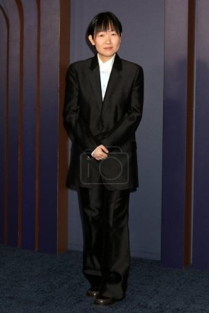 Foto de LOS ÁNGELES - 9 DE ENERO: Celine Song en los 14º Premios Governors en el Dolby Ballroom el 9 de enero de 2024 en Los Ángeles, C - Imagen libre de derechos