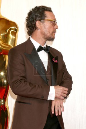 Téléchargez les photos : LOS ANGELES - MAR 10 : Matthew McConaughey au 96e Academy Awards Arrivée au Dolby Theater le 10 mars 2024 à Los Angeles, CA - en image libre de droit
