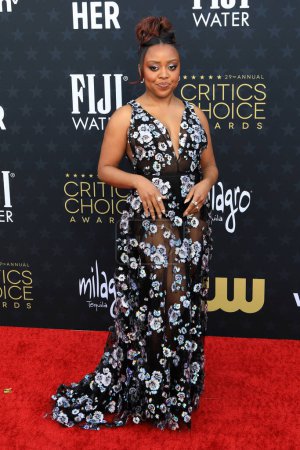Photo for LOS ANGELES - JAN 14:  Quinta Brunson at the 29th Annual Critics Choice Awards - Arrivals at the Barker Hanger on January 14, 2024 in Santa Monica, CA - Royalty Free Image