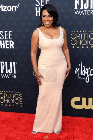 Photo for LOS ANGELES - JAN 14:  Sheryl Lee Ralph at the 29th Annual Critics Choice Awards - Arrivals at the Barker Hanger on January 14, 2024 in Santa Monica, C - Royalty Free Image