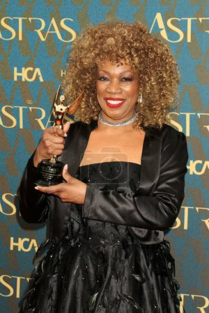 Téléchargez les photos : LOS ANGELES - JAN 8 : Regina Taylor aux ASTRA TV Awards à l'hôtel Biltmore le 8 janvier 2024 à Los Angeles, CA - en image libre de droit