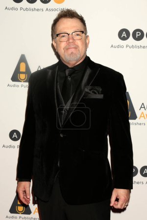 Photo for LOS ANGELES - MAR 4:  Scott Brick at the Audie Awards at the Avalon Hollywood on March 4, 2024 in Los Angeles, CA - Royalty Free Image