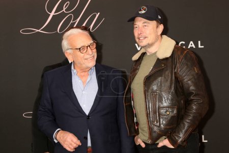 Téléchargez les photos : LOS ANGELES - 3 février : Nelson Peltz, Elon Musk à la projection VIP spéciale "Lola" au théâtre Bruin le 3 février 2024 à Westwood, CA - en image libre de droit